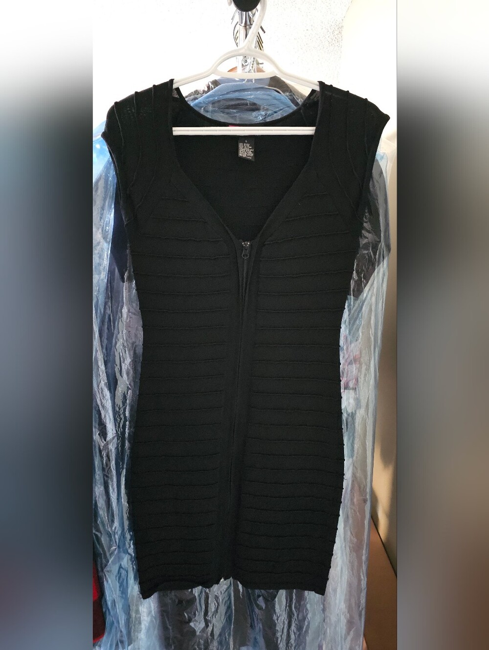 Black Ribbed Zip-Front Bodycon Dress L